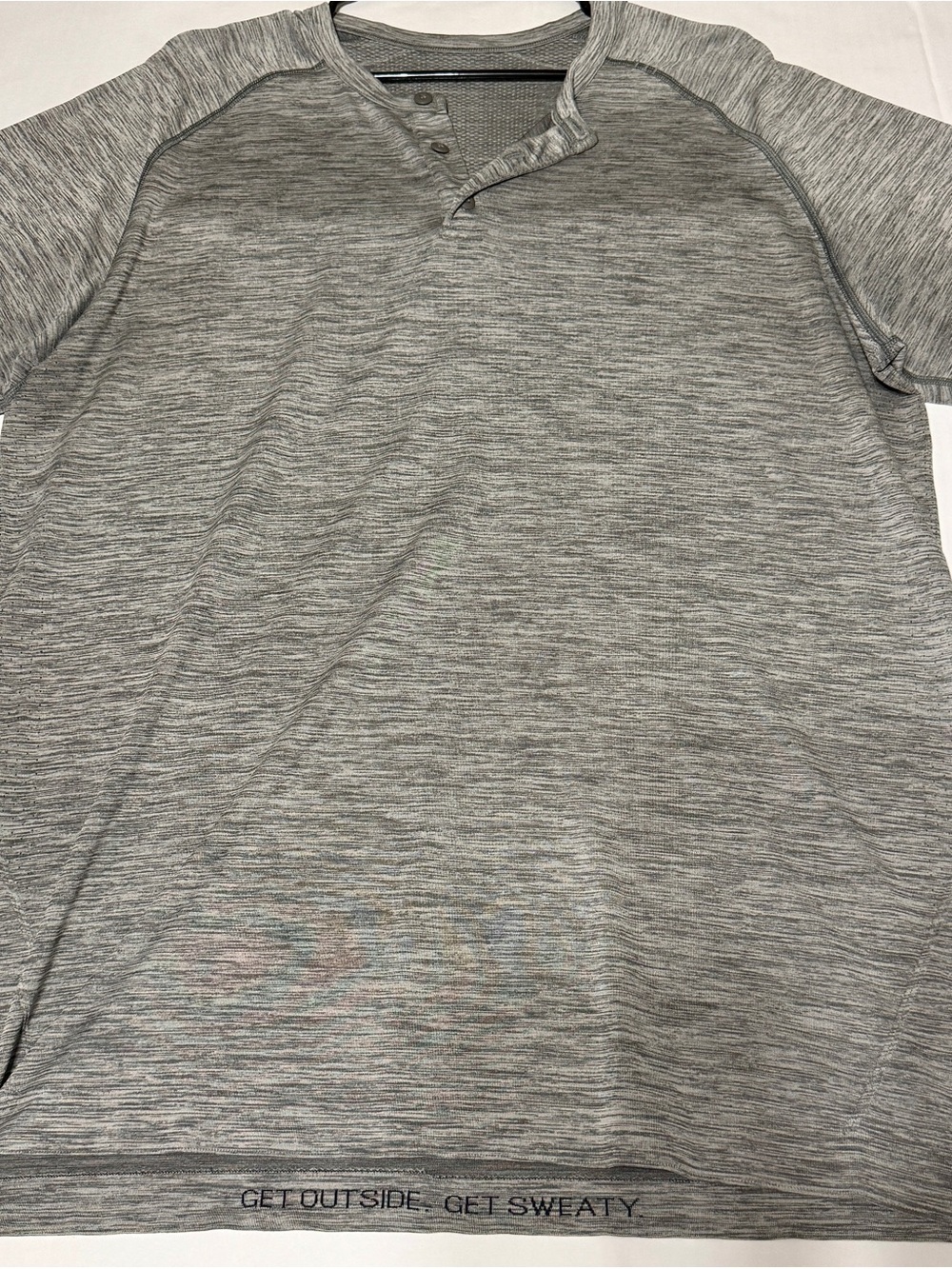 lululemon athletica Men’s Metal Vent 2.0 Gray Short Sleeve Henley Tee XL